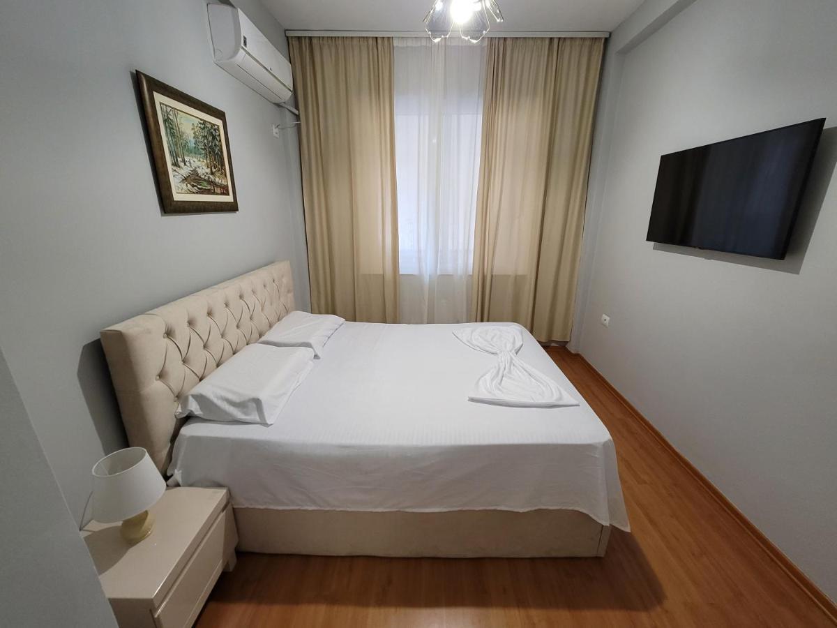 Ferienwohnung Heart Of Tirana Exterior foto
