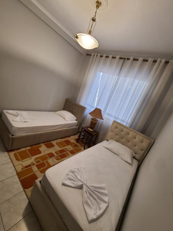 Ferienwohnung Heart Of Tirana Exterior foto