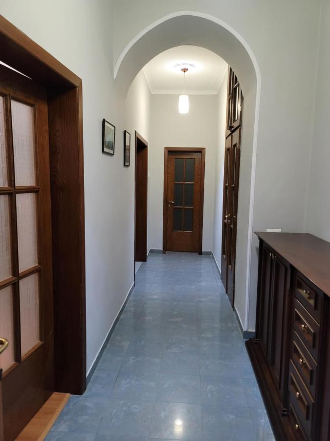 Ferienwohnung Heart Of Tirana Exterior foto